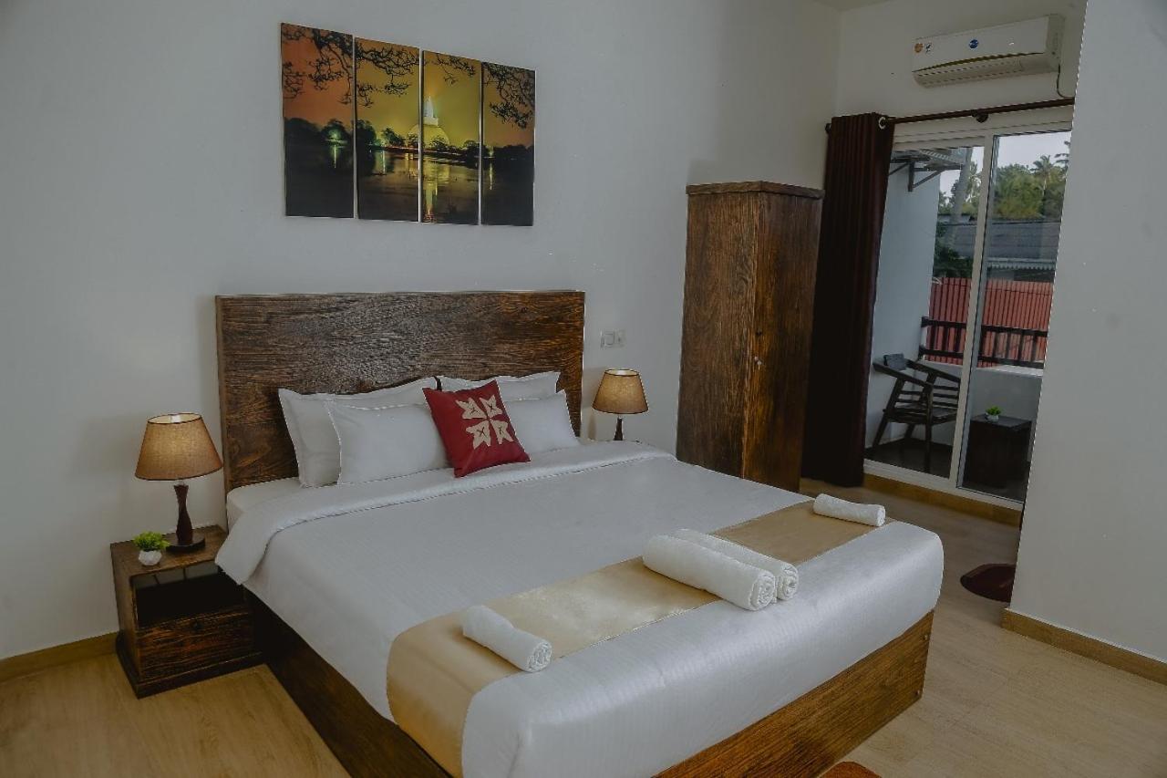 Lucky Transit Hotel - Katunayake Airport Esterno foto